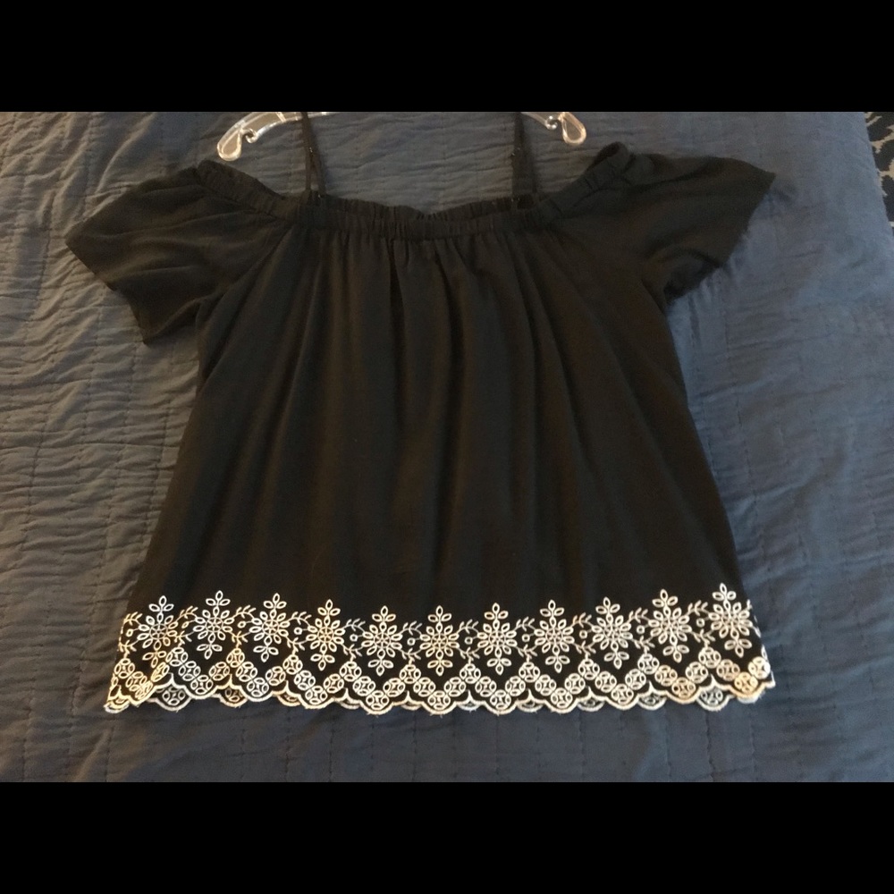 Off shoulder blouse with white embroidered trim